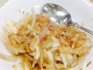 たまねぎサラダ